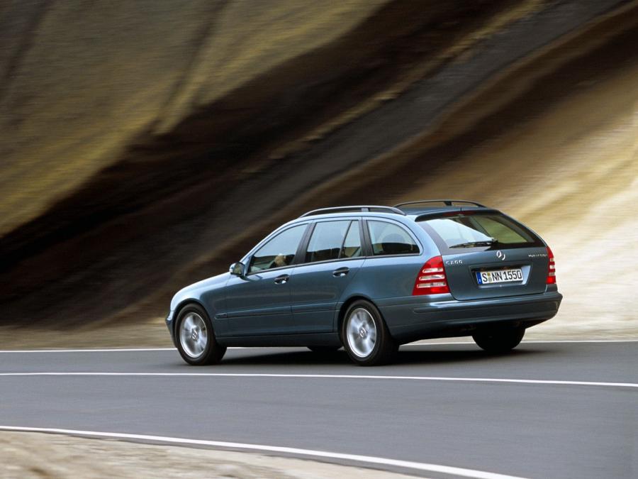  Mercedes-Benz C200 Kompressor Estate 2001 года  (фото 2 из 3)